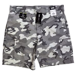 LEE Gray Marion Camouflage cargo shorts men’s Size 38 NWT